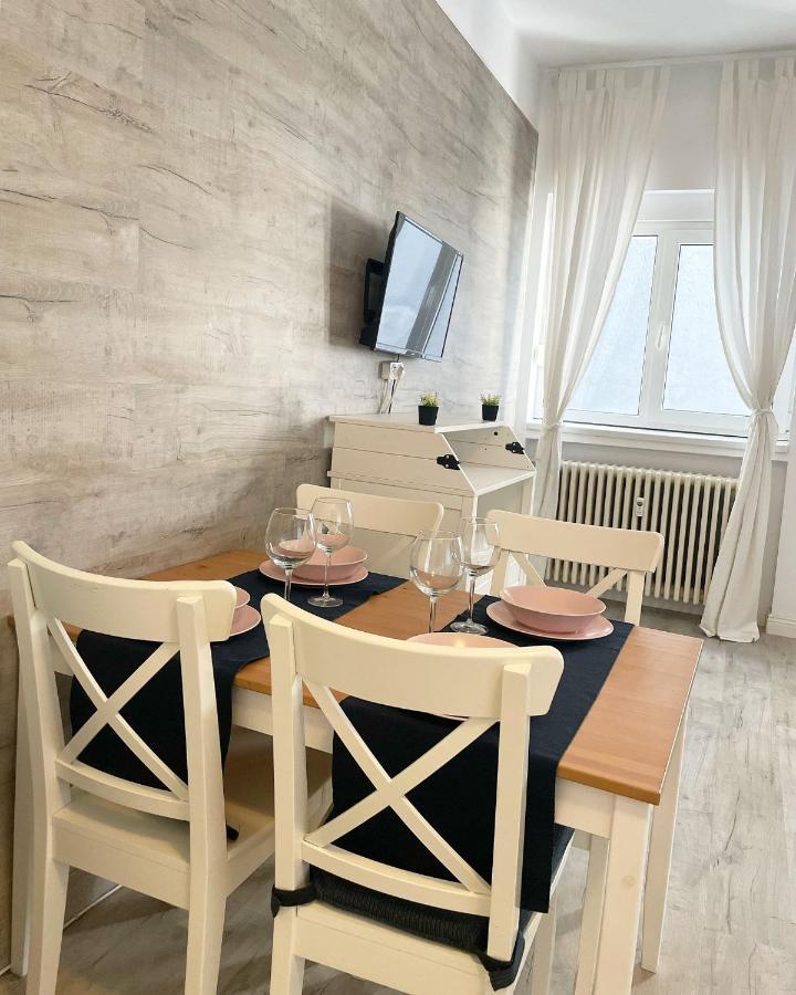 White Apartment Bucharest Exterior photo