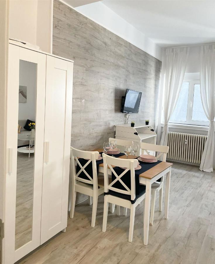 White Apartment Bucharest Exterior photo
